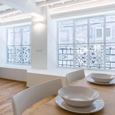 Altido Chic Apartment For 2 In The Centre Of Milan 아파트 밀라노